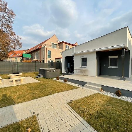 Sorrento Deluxe Apartment - Jacuzzi Siofok Exterior photo